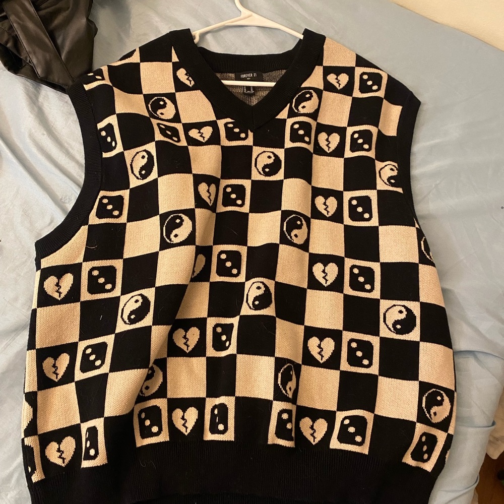 Forever21 XL Chic sweater vest